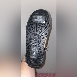 UGG classic clear mini brand new